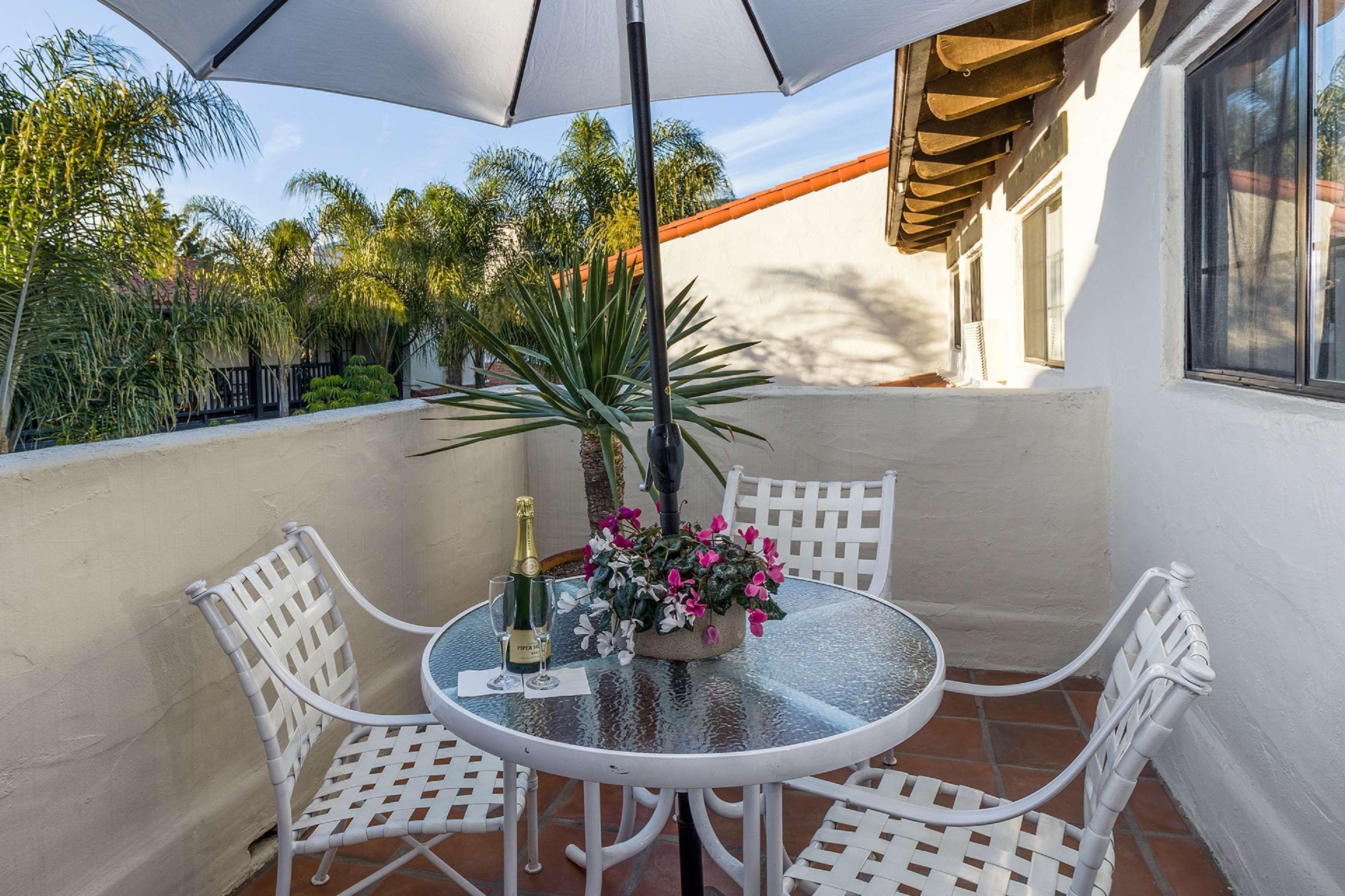 Best Western Plus Carpinteria Inn Экстерьер фото