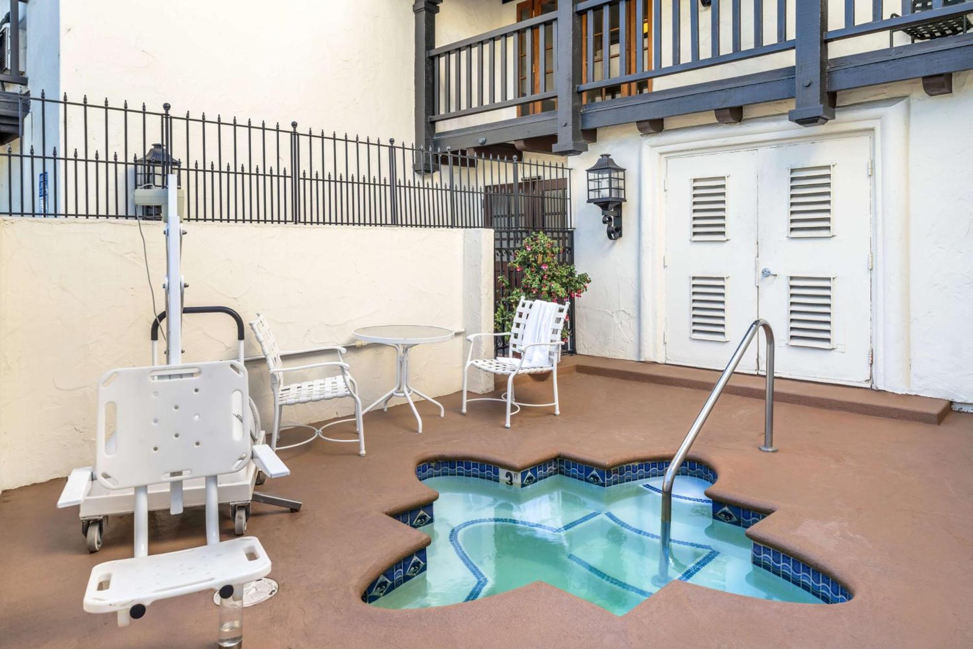 Best Western Plus Carpinteria Inn Экстерьер фото