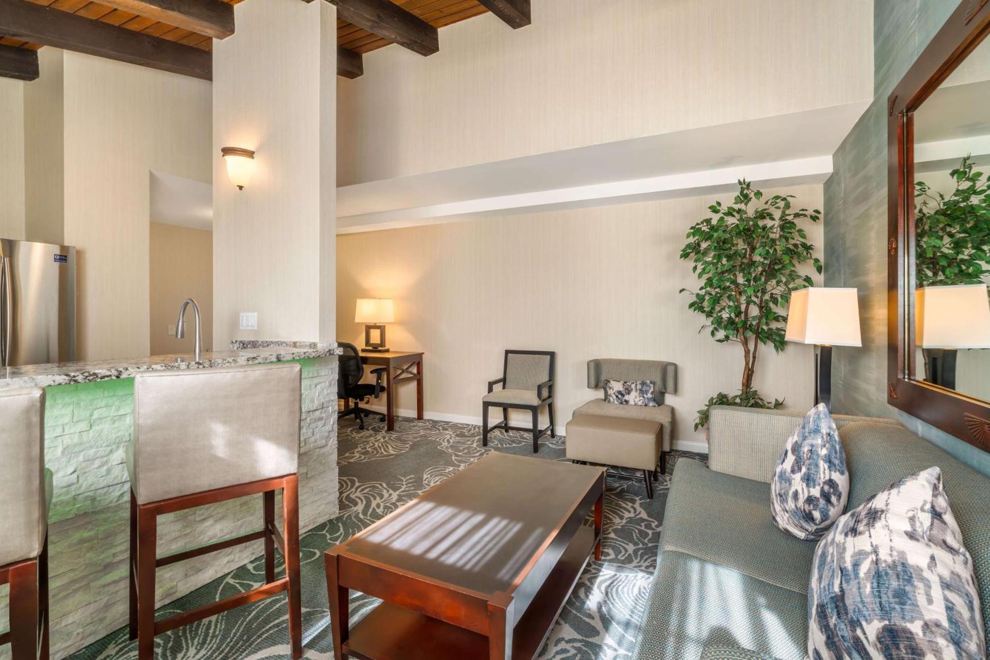 Best Western Plus Carpinteria Inn Экстерьер фото