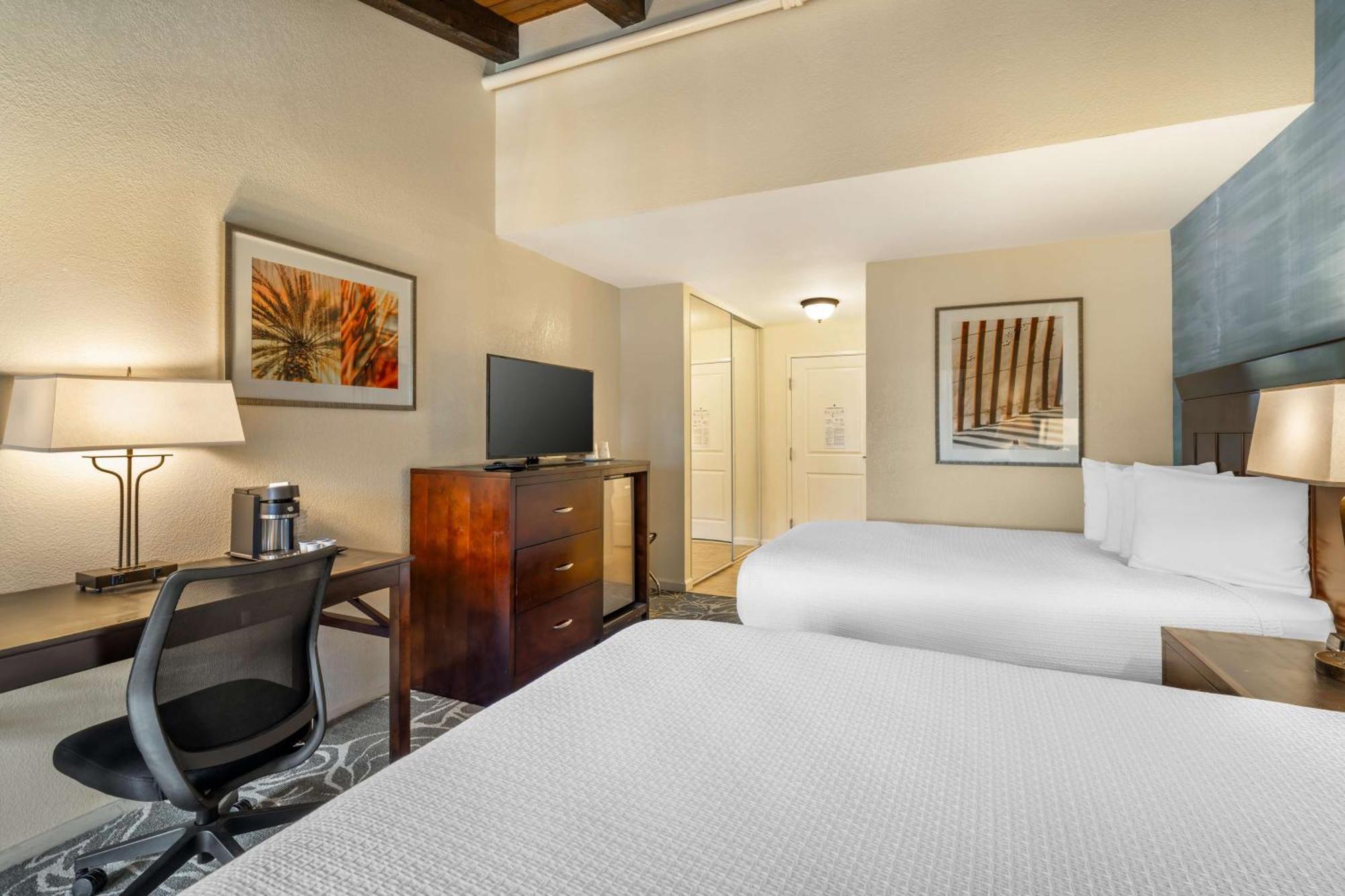 Best Western Plus Carpinteria Inn Экстерьер фото