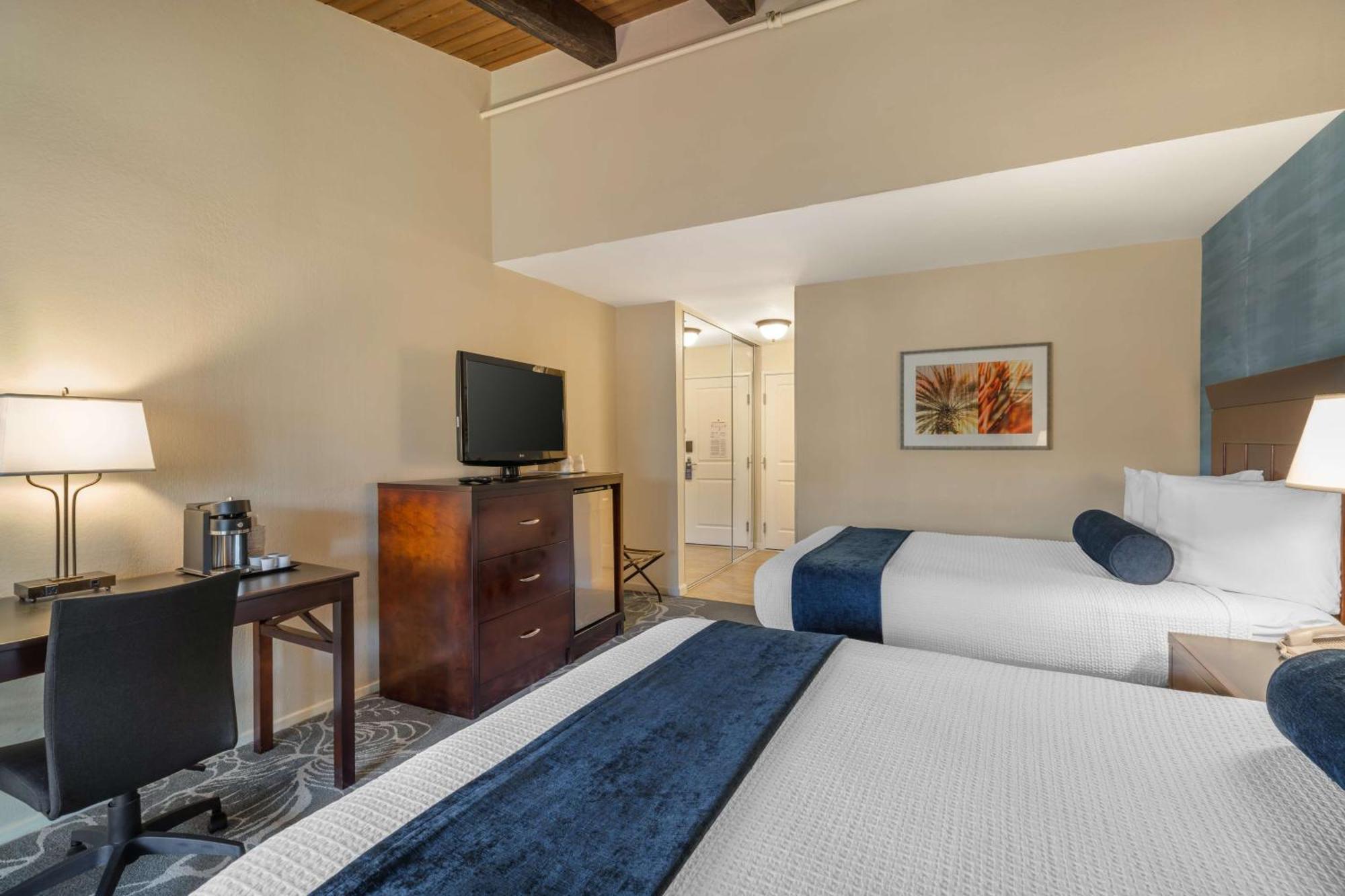 Best Western Plus Carpinteria Inn Экстерьер фото