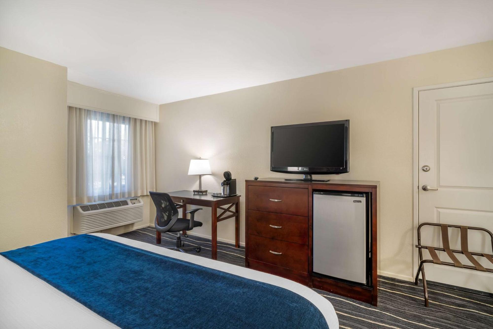 Best Western Plus Carpinteria Inn Экстерьер фото
