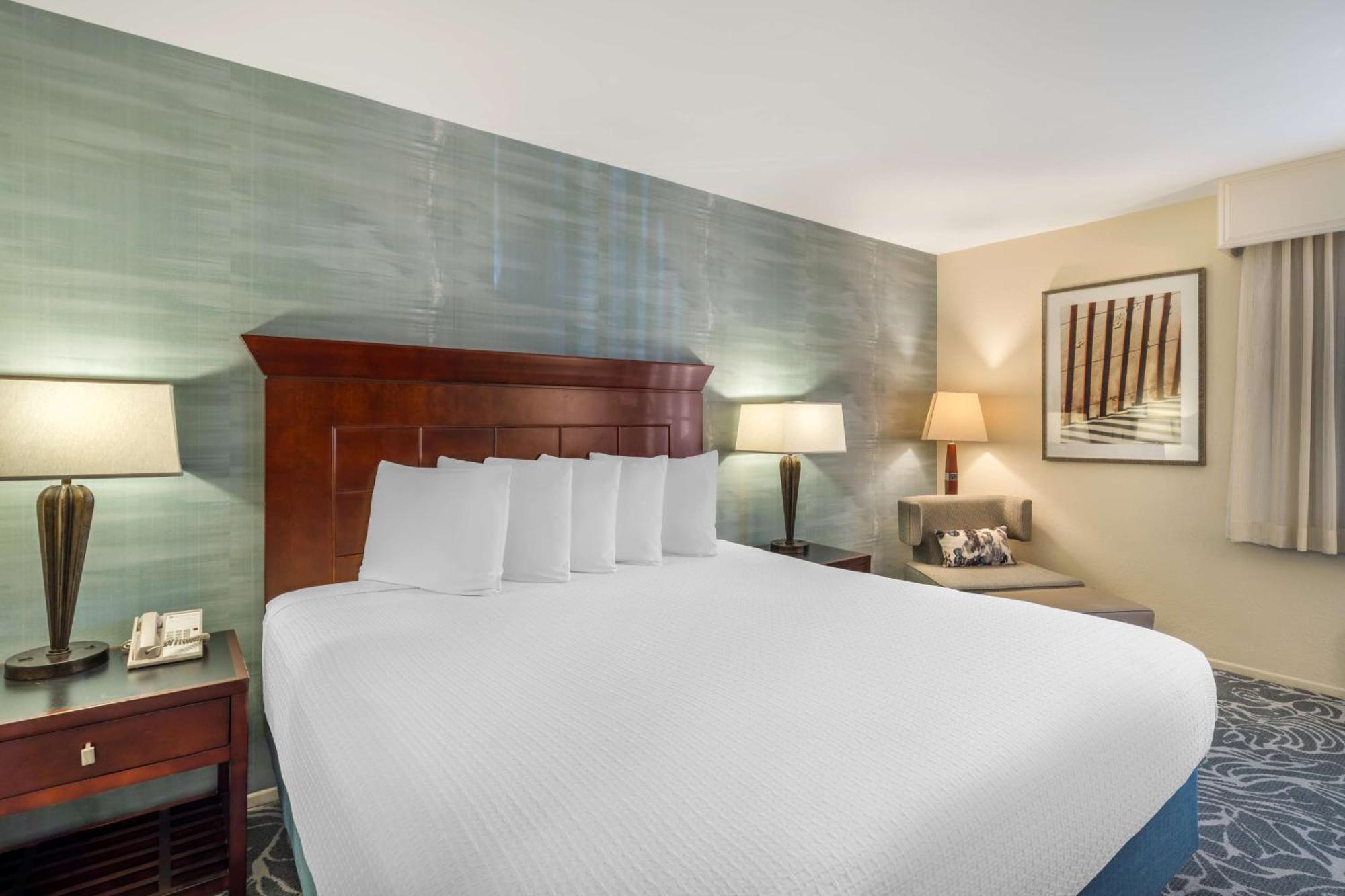 Best Western Plus Carpinteria Inn Экстерьер фото