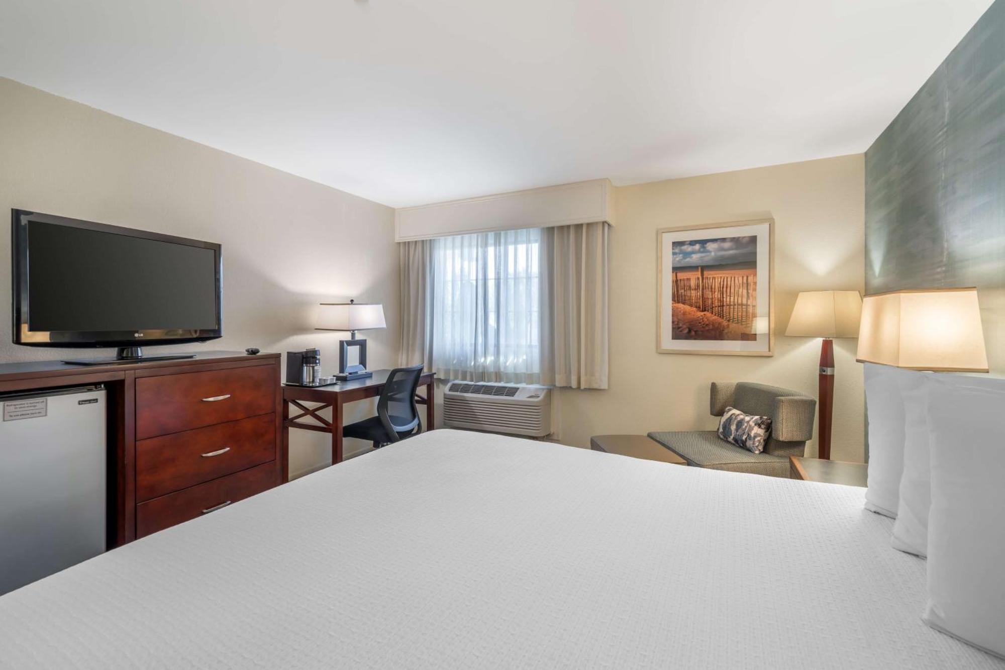 Best Western Plus Carpinteria Inn Экстерьер фото