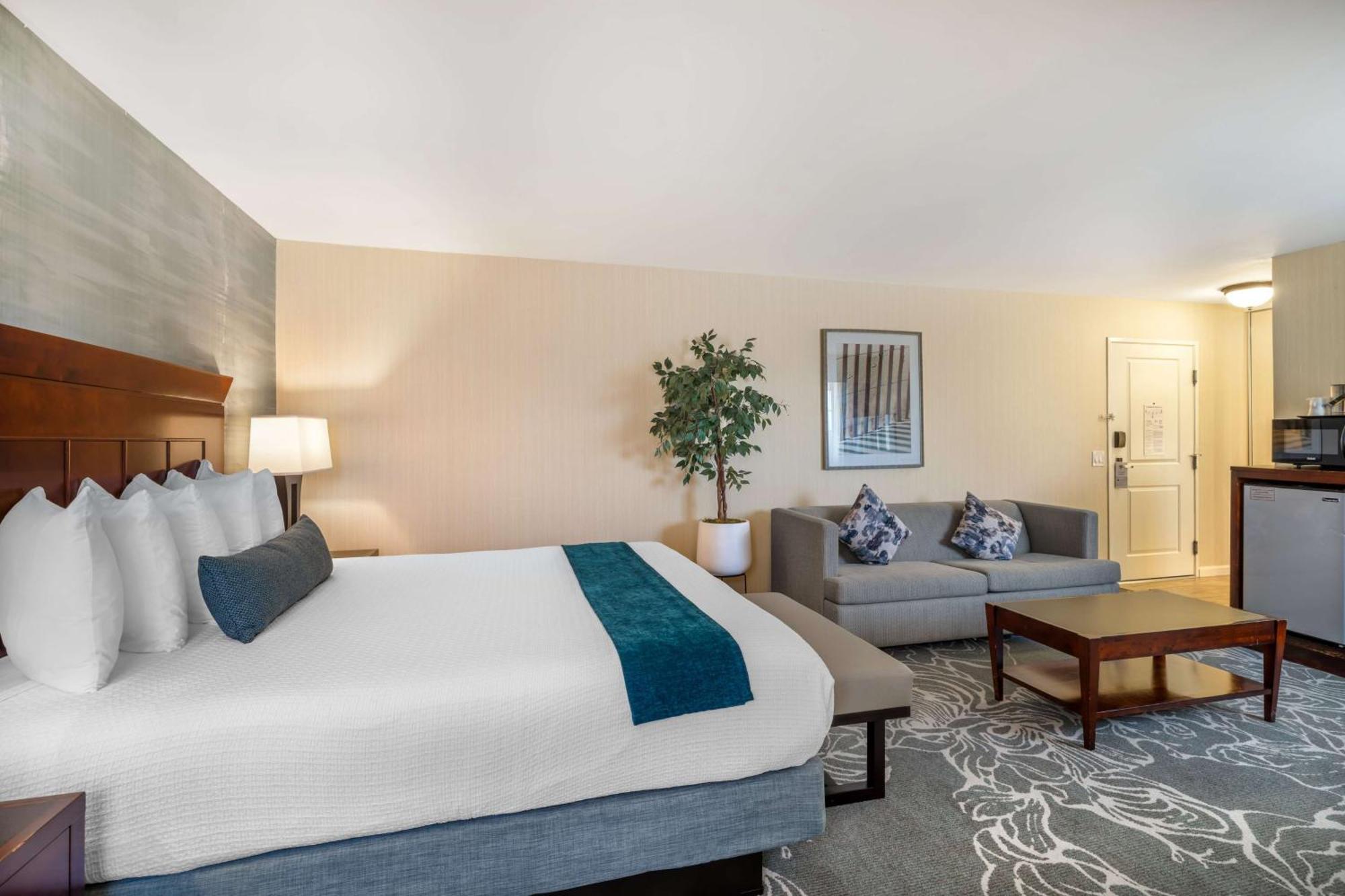 Best Western Plus Carpinteria Inn Экстерьер фото