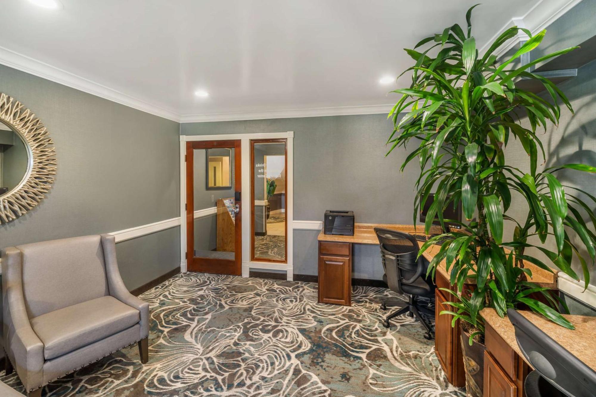 Best Western Plus Carpinteria Inn Экстерьер фото