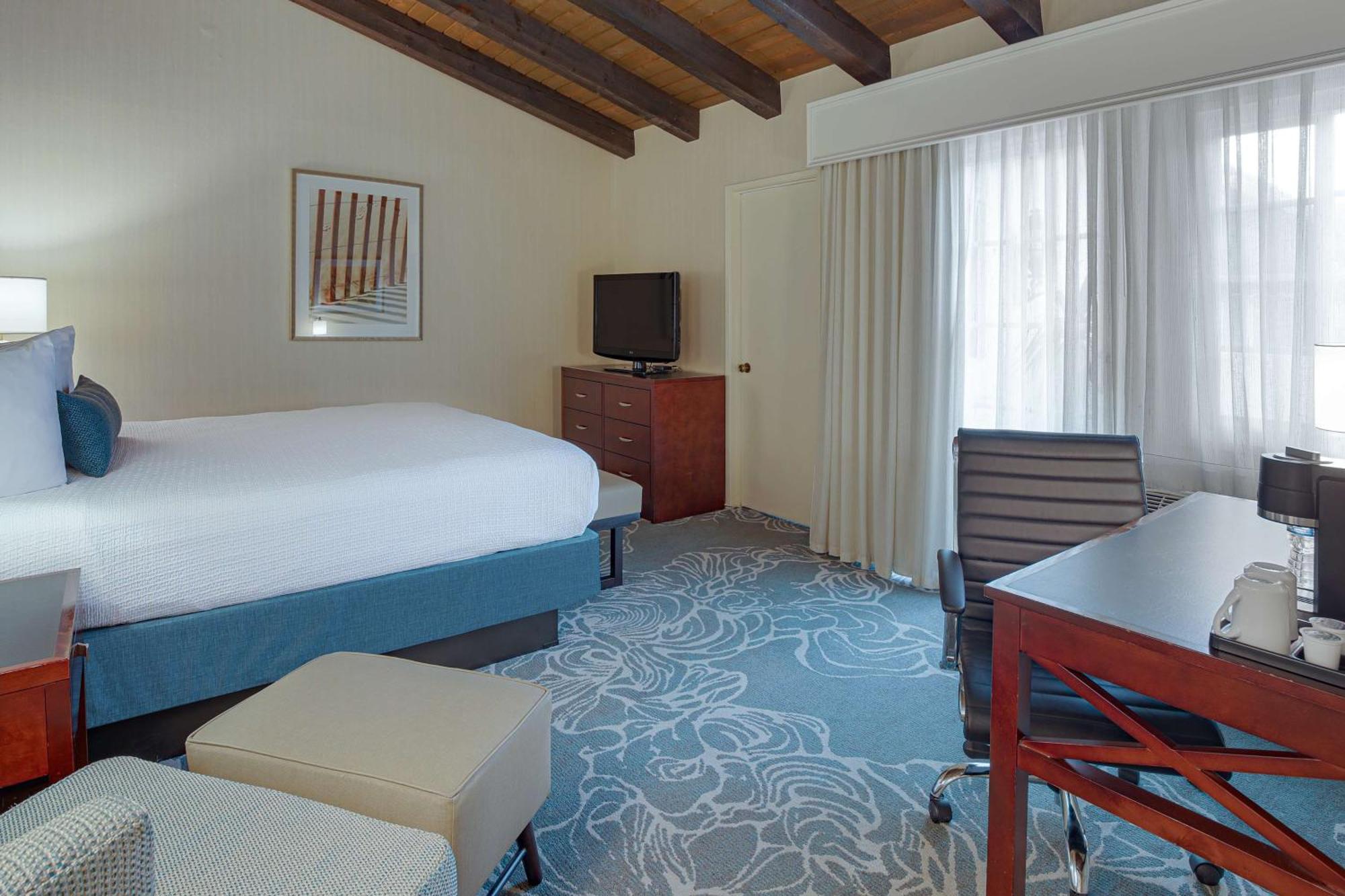 Best Western Plus Carpinteria Inn Экстерьер фото